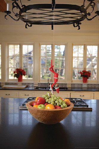 elf-on-the-shelf-fruit-bowl